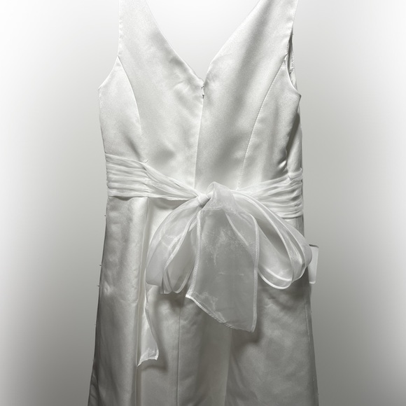 White Embellished Sleeveless V-Neck A-Line Dress - Picture 8 of 12